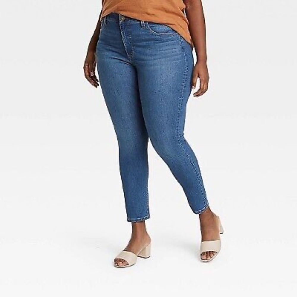 Women’s Plus size  ankle   jeans  denim jeans  pants size 26w blue